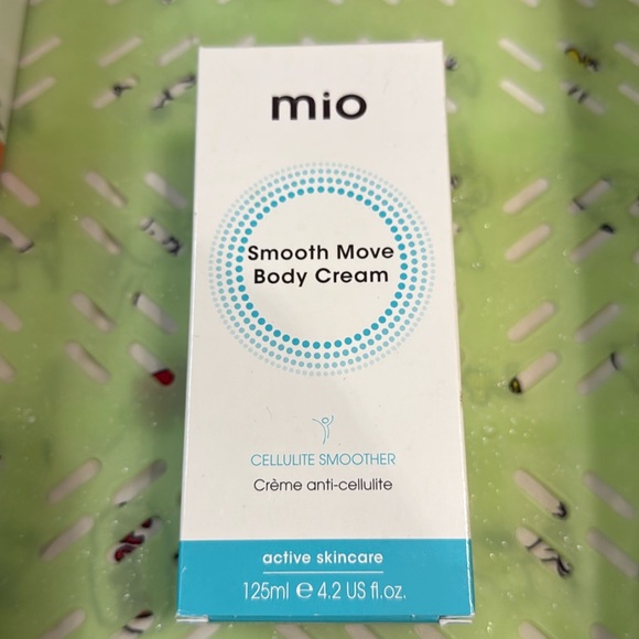 Mio Smooth Move Body Cream - Picture 1 of 3